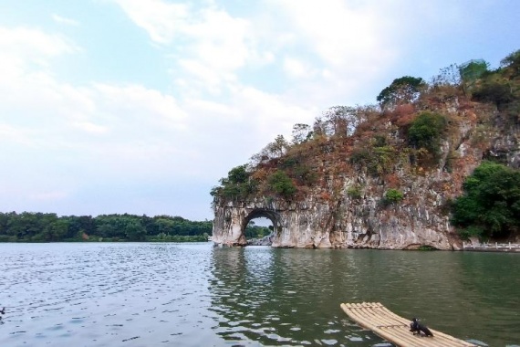 康輝旅遊網廣州往返廣西 宋品桂林  興坪漓江+象鼻山+銀子岩+遇龍河風光+陽朔西街動車3天