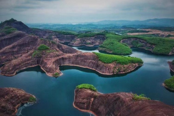 康輝旅遊網<必發(fā)> 廣州往返 奢享郴州 小東江 高椅嶺 莽山五指峰 高鐵 純玩3天